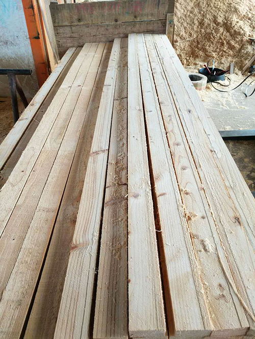 日照辰丰木材加工厂 铁杉木方 4米铁杉木方多少钱
